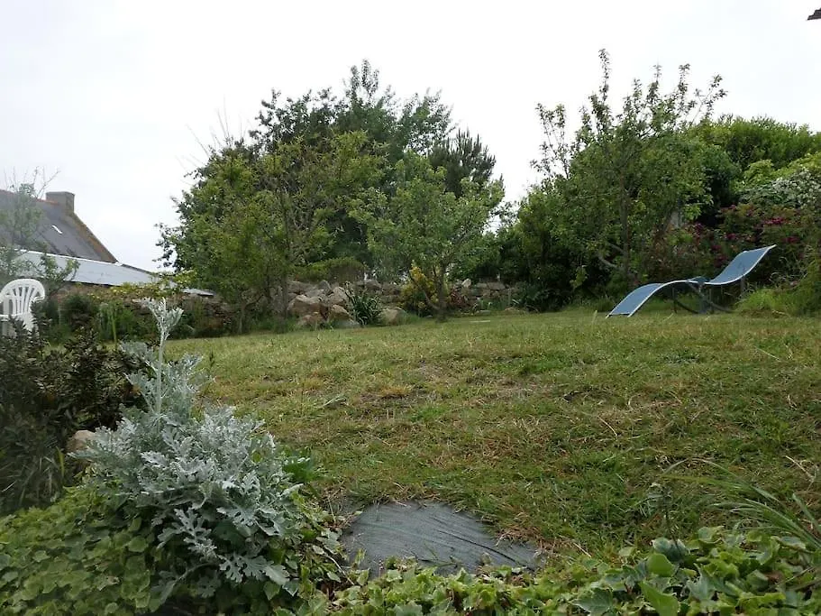 Beau Gite 3 Epis Gite De France, Excellent Emplacement De Tres Belles Plages , En Bretagne Sud Plouhinec
